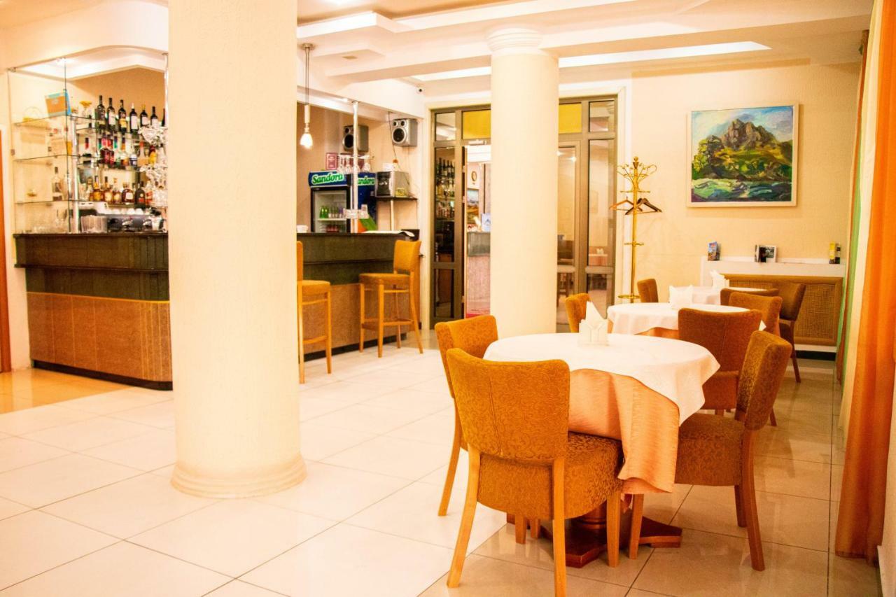 Altyn Dala Hotel Astana Eksteriør bilde